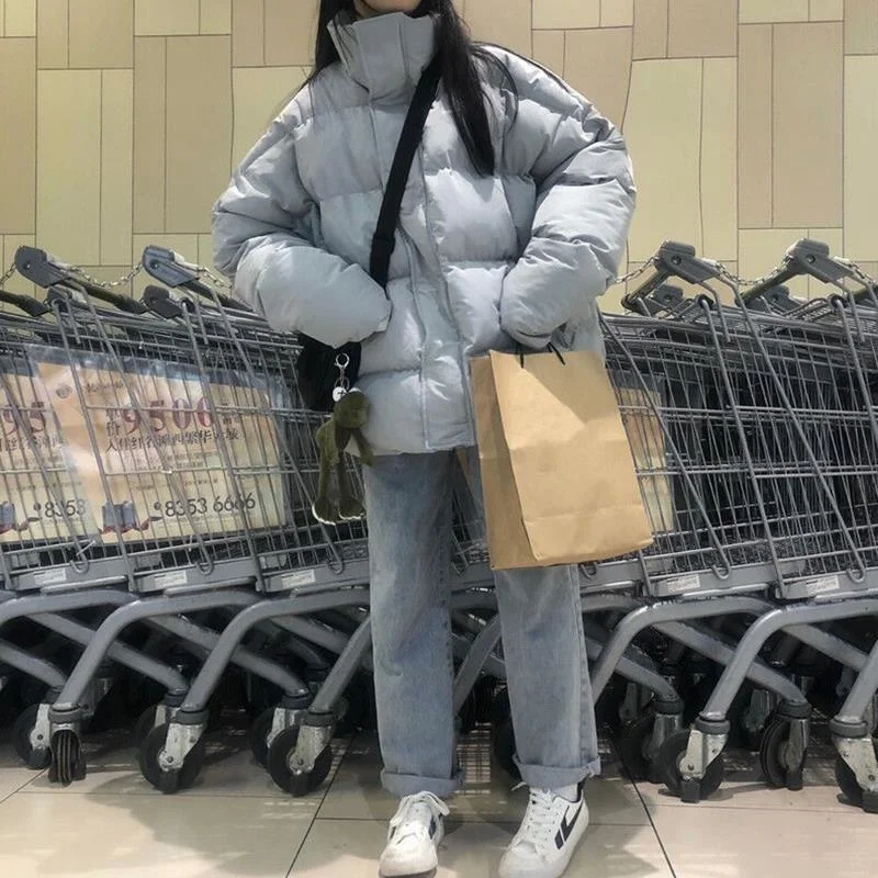 Женская короткая зимняя куртка однотонная черная теплая Свободная в Корейском