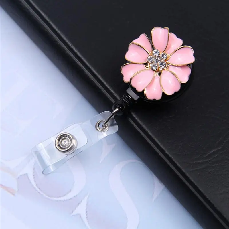 

2pcs Badge ID Cards Holders Delicate Flower Shape Badge Clips Name Tags Clamps