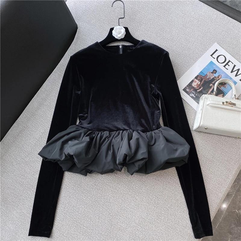 

Женский велюровый топ в стиле ретро, черная футболка с длинными рукавами и круглым вырезом, с оборками на подоле, Осень-зима 2021