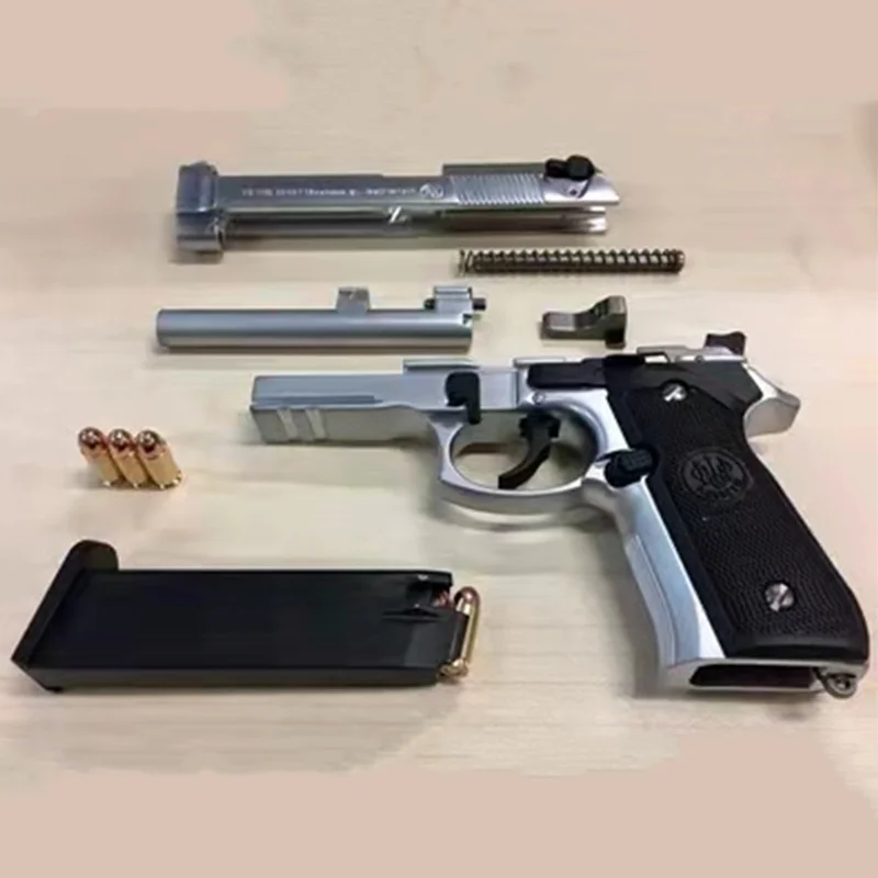 Pistola de Metal en miniatura para hombre, modelo de alta calidad, 1:2.05, M92A1 Beretta, artesan&iacute;a para lanzar, colgante, Colecci&oacute;n, regalo de cumplea&ntilde;os, 2021-3