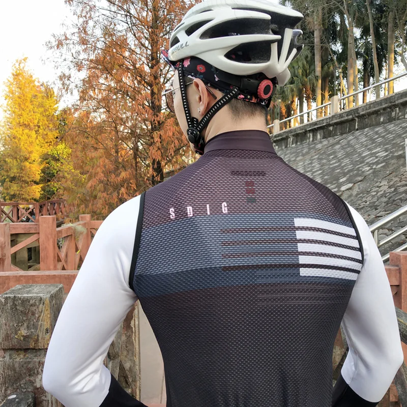 2021 Orange autumn top quality lightweight windproof cycling gilet men or women cycling windbreak vest mtb wind vest