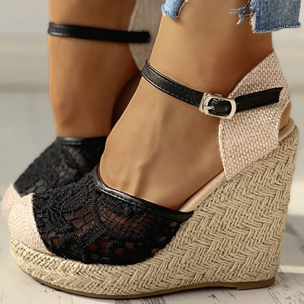 Женские босоножки на танкетке элегантные женские туфли лодочки с ремешком и