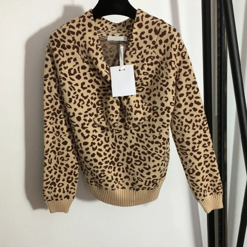 

2021 Luxury Design Fashion Sexy Leopard bow women's sweater Pullover temperament straight neck long sleeve sweater women's top