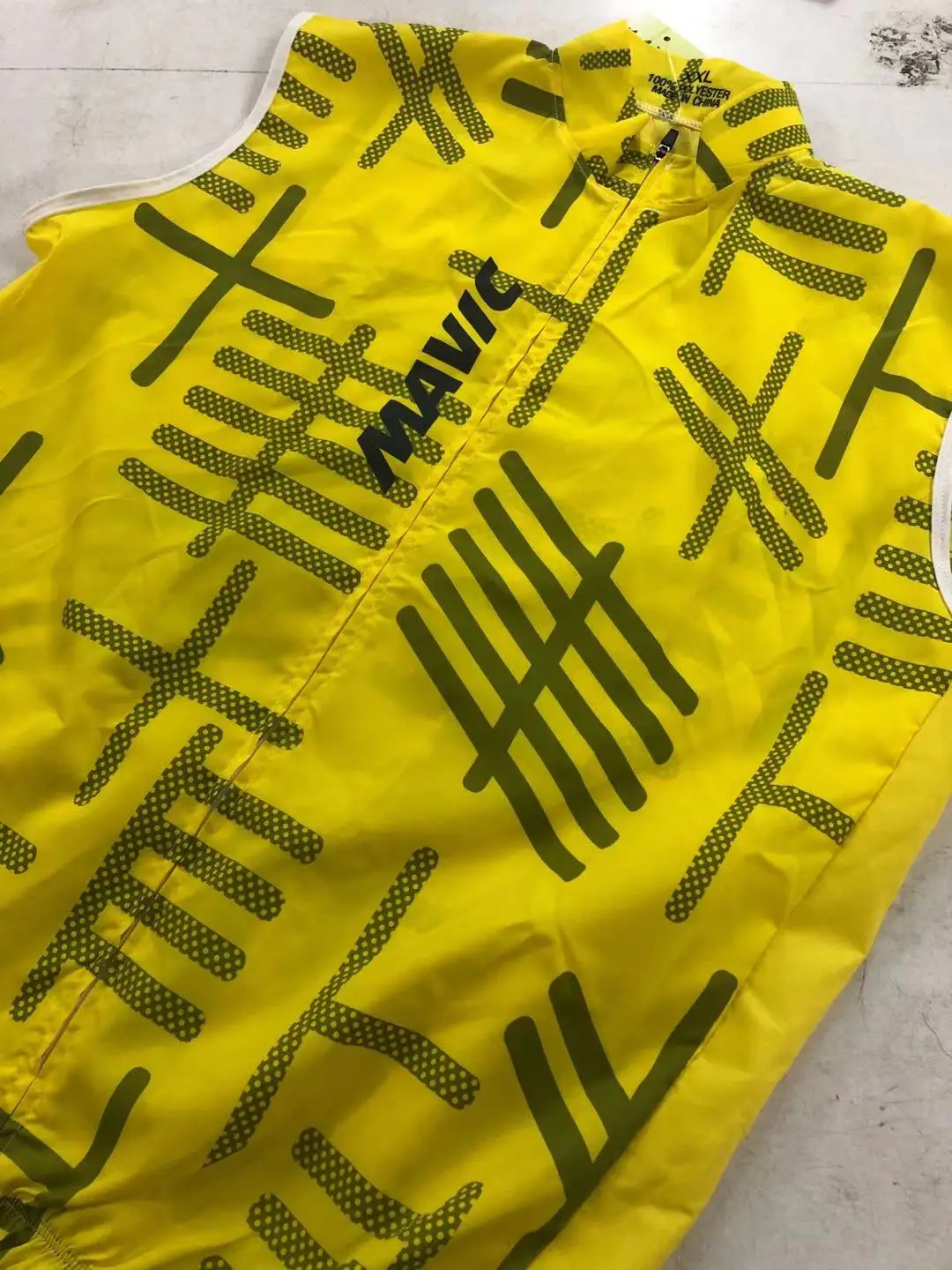 

MAVIC 2021 New Man's Cycling Vest pro team Windstopper Bicycle Vest Sleeveless Lightweight Breathable Windproof Bicycle Jersey