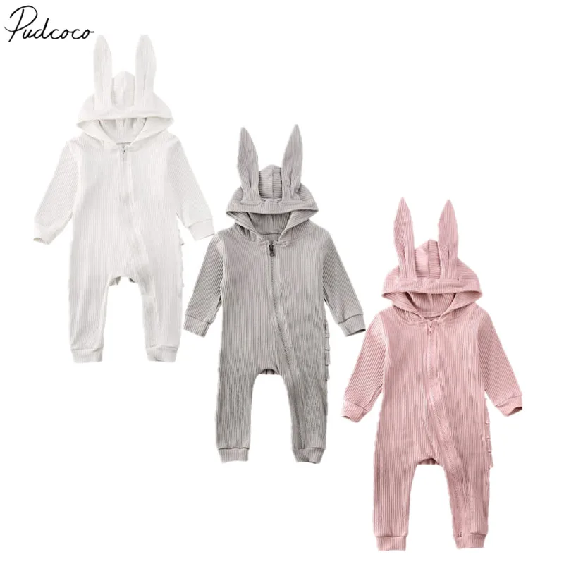 Детский трикотажный комбинезон с длинным рукавом оборками и кроличьими