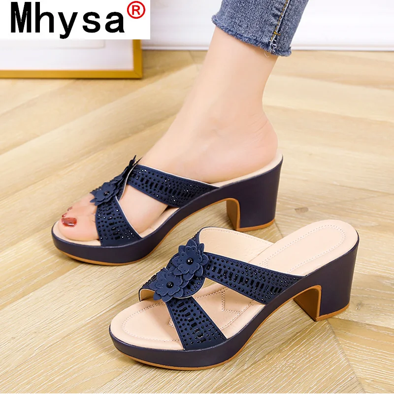 

New Women's Wedge Slippers 2021 Summer Fashion Roman Flowers Slippers Square Heel Platform Comfortable Outdoor Women's Sandals