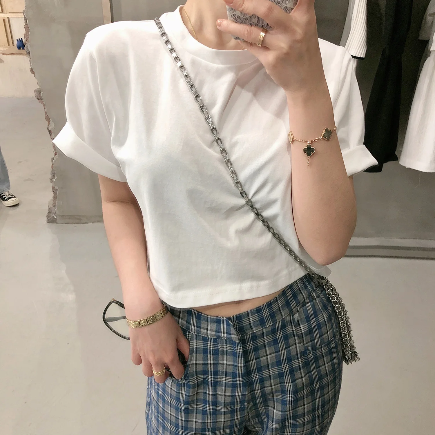 

2021 Summer Solid Color Loose Tshirt Female Korean Casual Fashionable O-Neck Short Sleeves Tops for Women