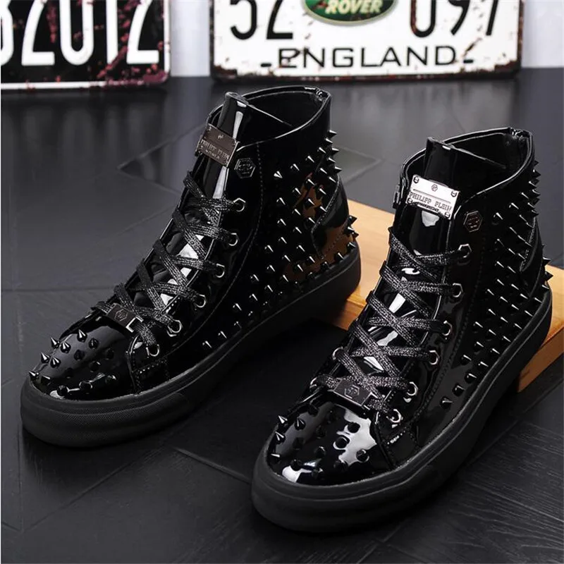 Кроссовки мужские черные красные на плоской подошве с заклепками | Обувь