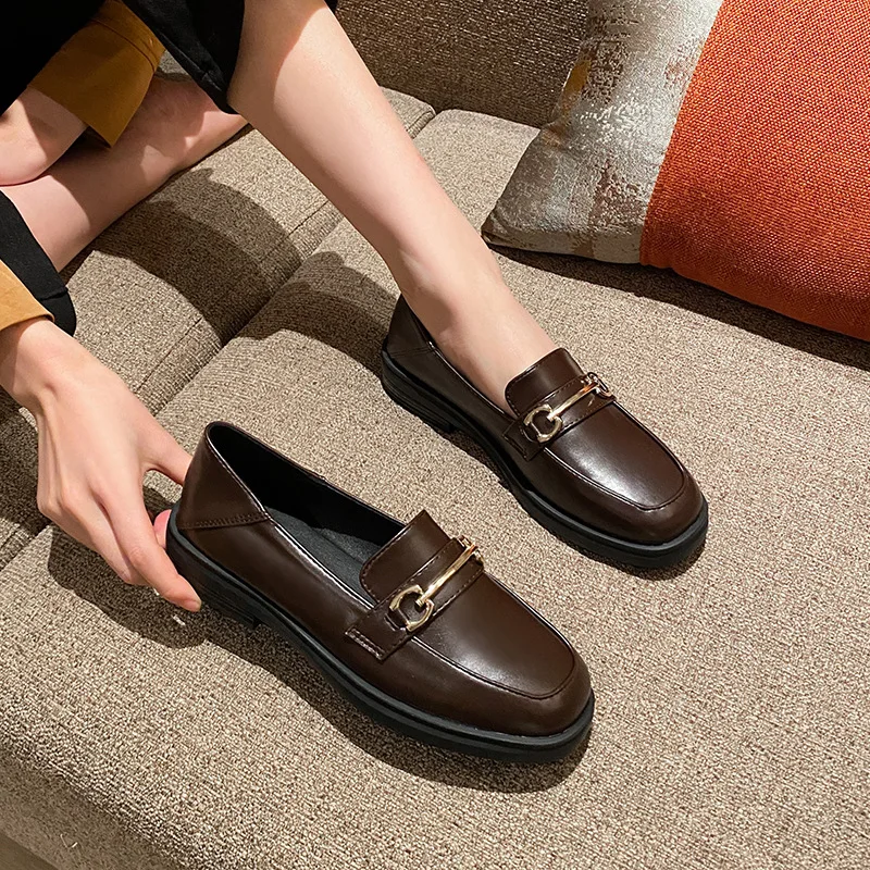 England 2021 NEW Women Shoes Fashion Loafers Round Toe Platform Shoes Solid Slip-on Plus Size 43 Luxury Brand Shoes Women