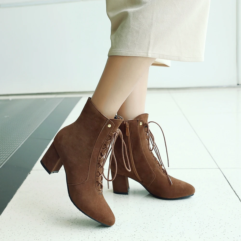 Женские замшевые ботильоны со шнуровкой и молнией | Обувь