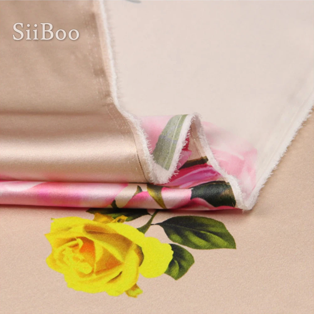 Роскошная шелковая одежда с цветочным принтом синего и желтого цвета из