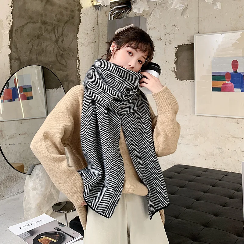 

Vintage Literature and Art Big Diamond Shawl Scarf Female Autumn and Winter Student Korean Version Long Long Round Neck 190*43cm