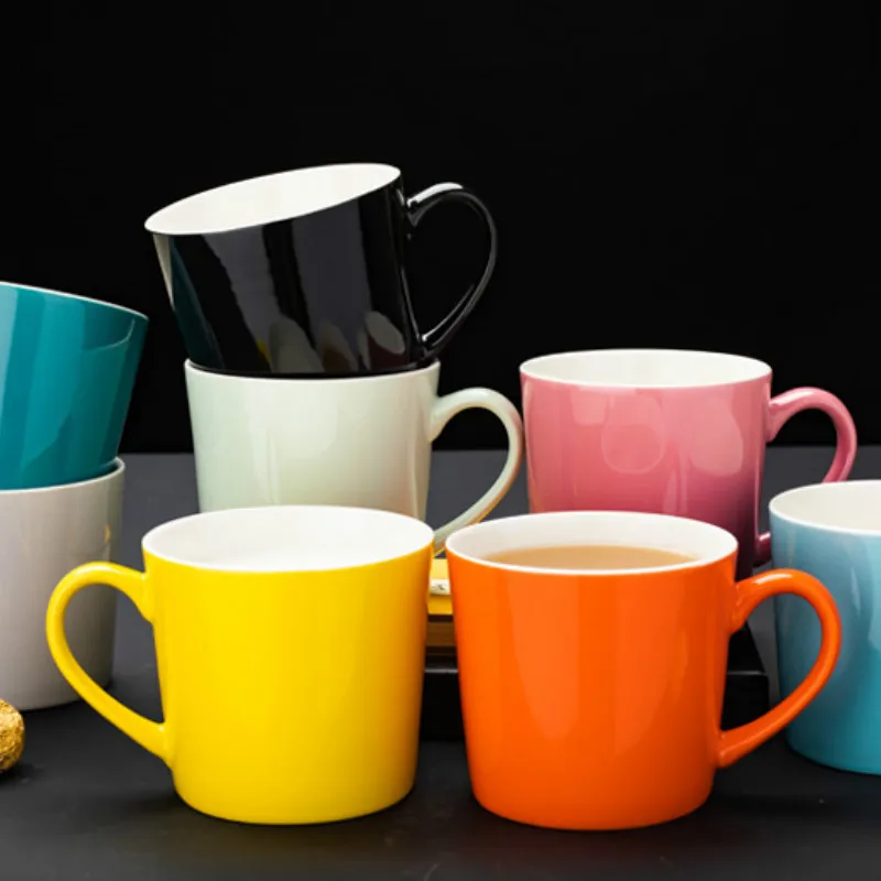 Современная керамическая чашка для завтрака с ручкой минималистичные цвета