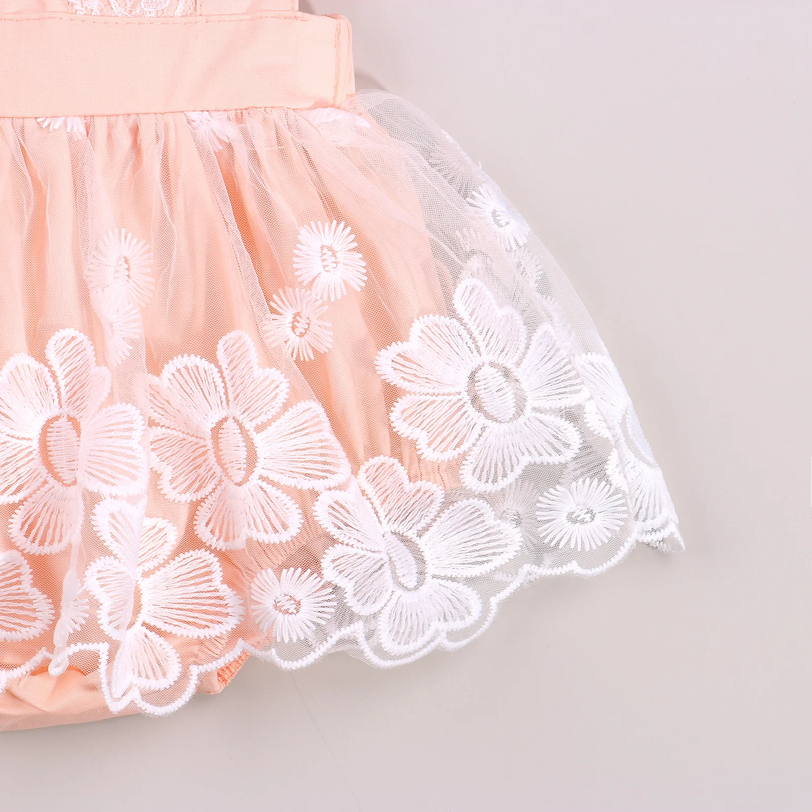 

0-24M Baby Girls Sweet Fly Sleeve Romper Solid Color Lace Stitching Bandage Bodysuit Square Neck Summer Triangle Rompers