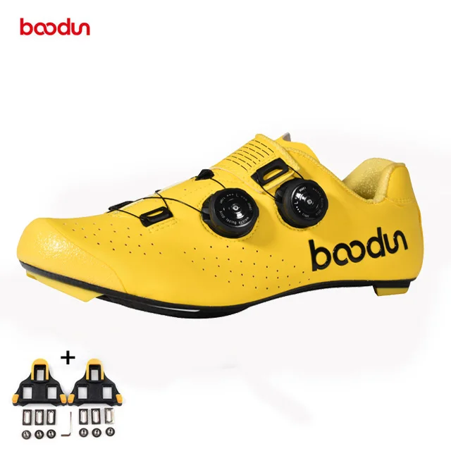 yellow with cleats Кроссовки для шоссейного велоспорта из углеродного волокна, Мужская велосипедная обувь, самозакрывающиеся гоночные дышащие ультралегкие профессиональные велосипедные кроссовки - Цвет: yellow with cleats
