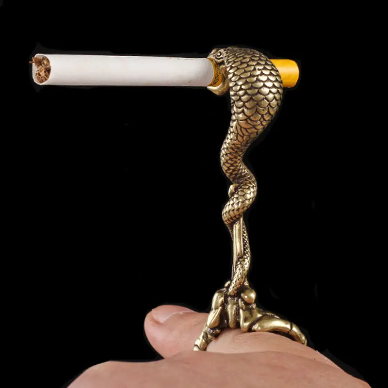 

1pcs Luxury Brass Cigarette Holder Ring Rack Cobra Skull Finger Clip Retro Men Cigarettes Smoking Accessories Smoker Ring Gift