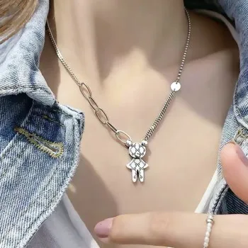 

Fashion Personality Letter Bear Necklace Female Retro Niche Design Cute Pet Smart Pendant Clavicle Chain Necklace