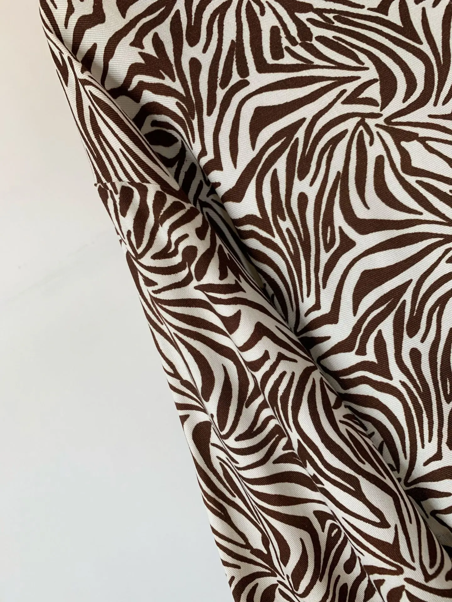 

Women Chic Zebra Stripe Print Short Blouse Female Long Sleeve Drawstring Shirt Crop Tops