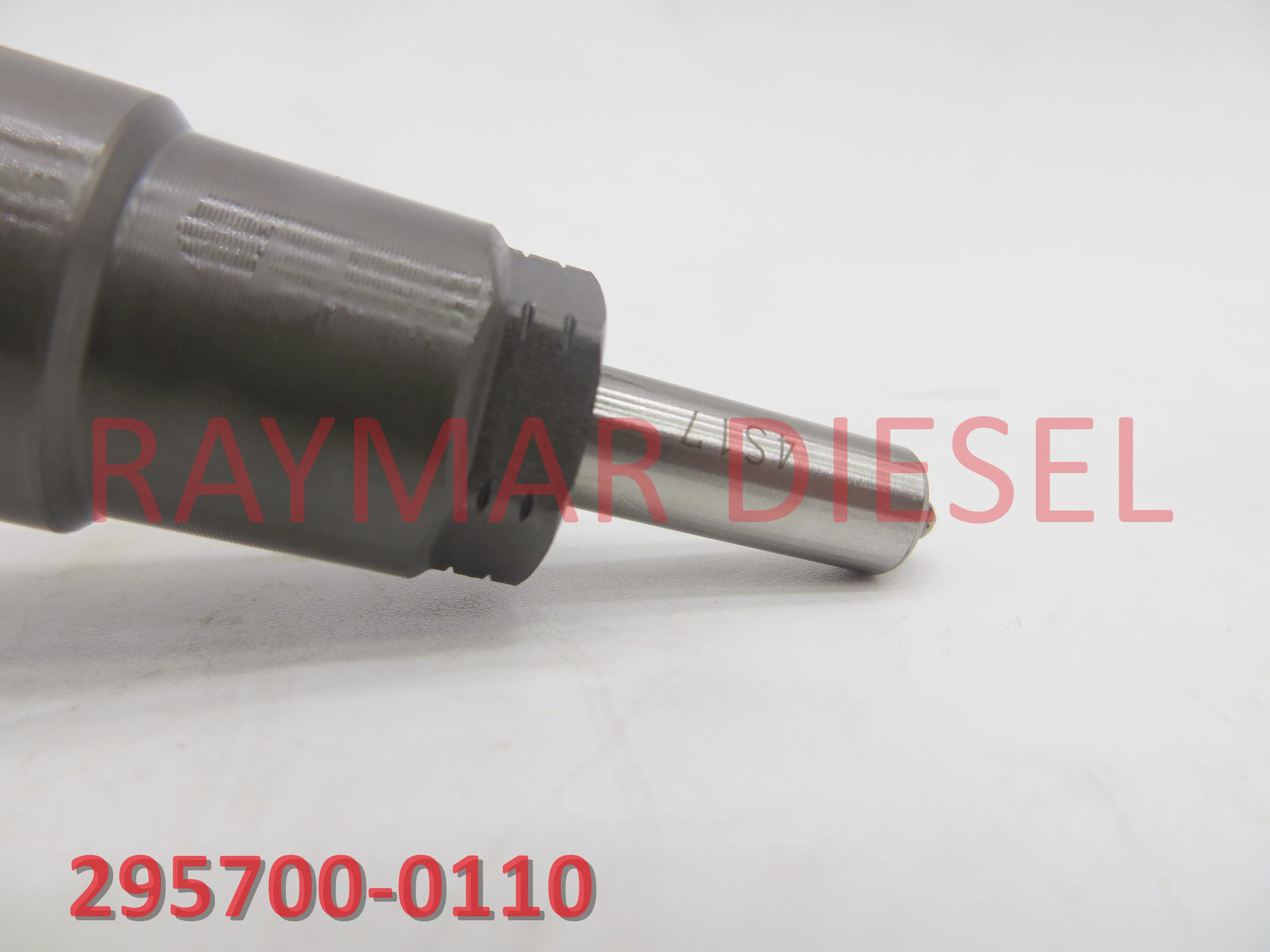 

Genuine diesel common rail injector 295700-0110, 295700-0111, 1J524-53052 FOR KUBOTA ENGINE