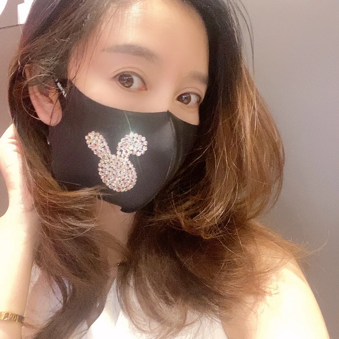 

Handmade Sticky Diamond Cute Rabbit Ins Mask Dustproof Sunscreen Mask