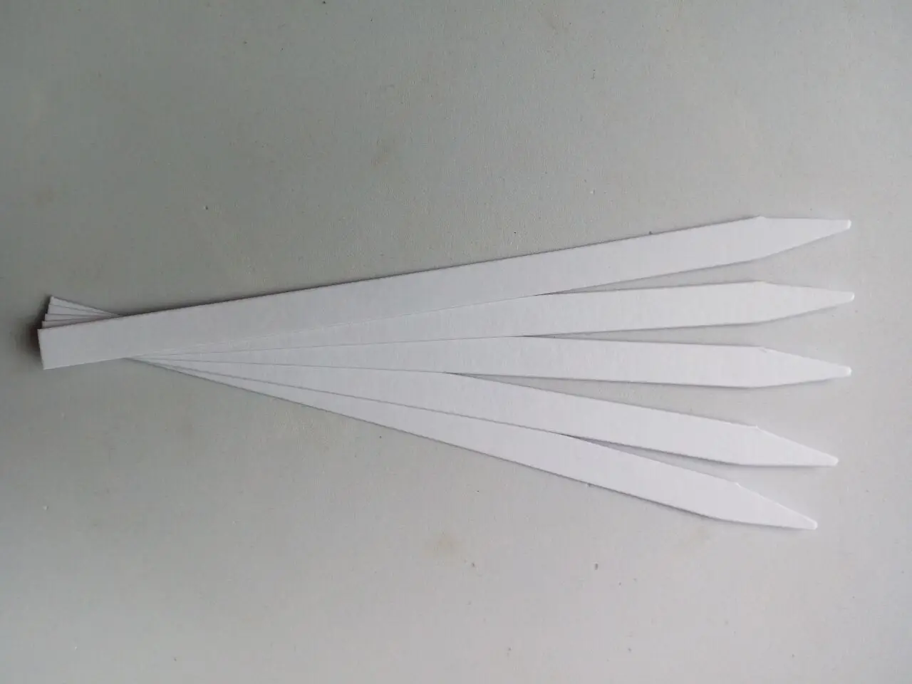 

100pcs/set White Aromatherapy Fragrance Perfume Essential Oils Test Paper Strips