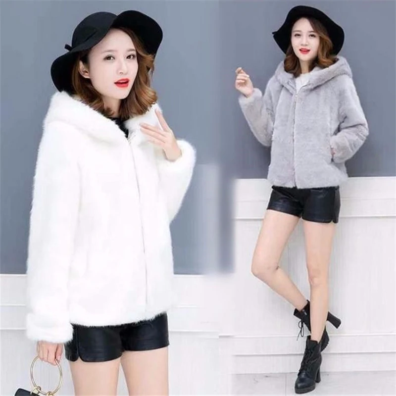 Women's Fur Coats in Winter Fake Fur Jackets Casual Loose Female Hoodies Coats New Fashion Outerwear For Ladies Coats  N222