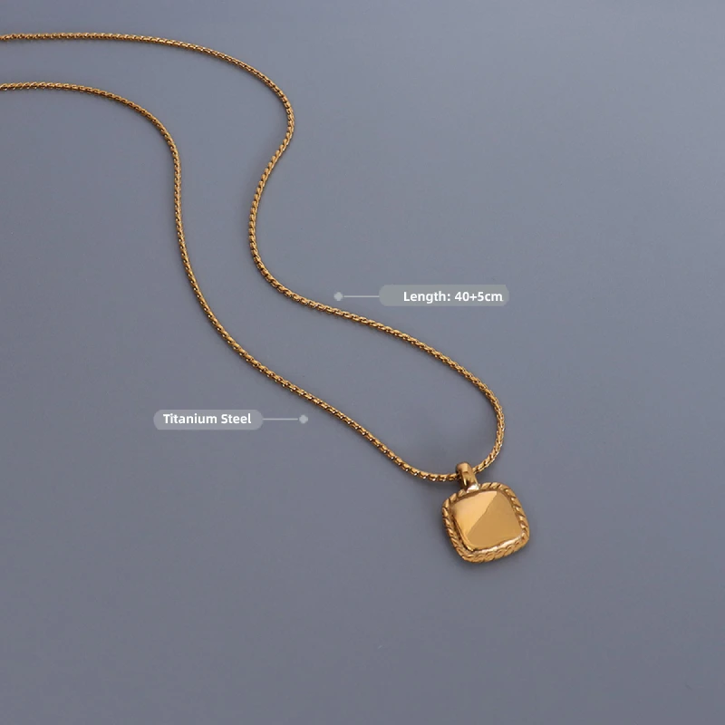 

French Geometric Square Pendant Necklace For Women Elegant Titanium Steel Clavicle Chain Party Wedding Jewelry Gift