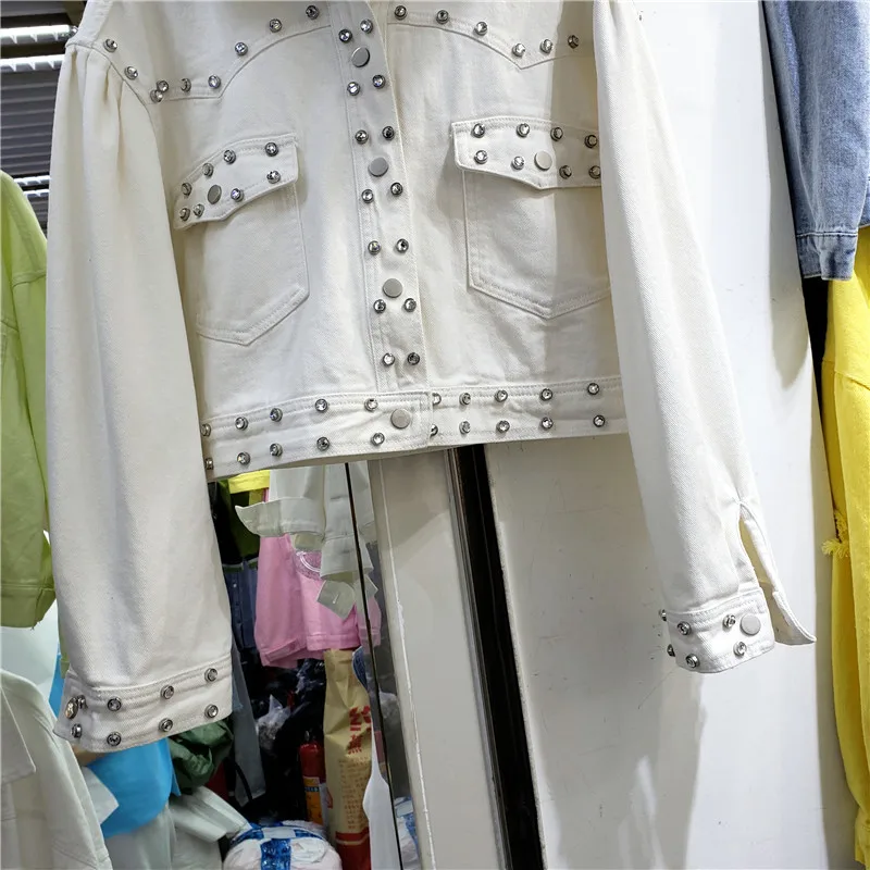

Fashion Beaded Diamond Female Denim Jacket Loose Casual White Short Coat Spring Autumn 2021 Lapel Long Sleeve Women Jeans Jacket