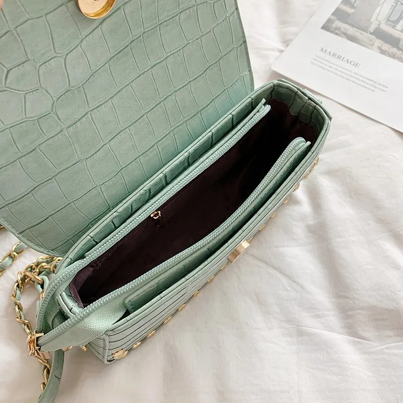 

2020 New Fashion Casual Rivet Chain Shoulder Messenger Bags Summer Unique Designer Women Purse and Handbags Small Square Bags