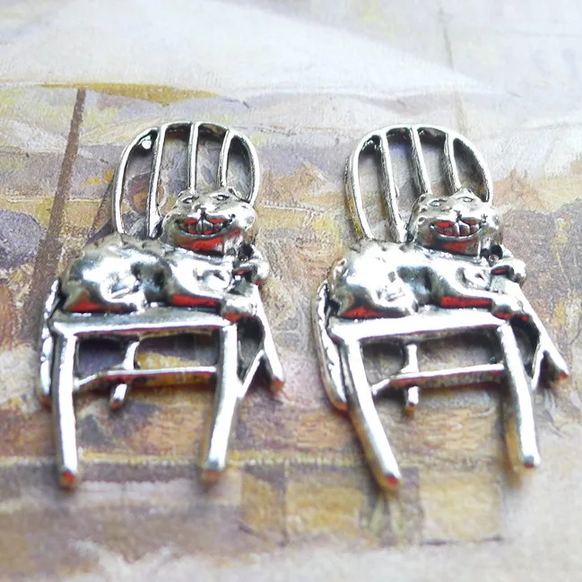 

4pcs/Lot 41x23mm Antique Silver Color Cat Sitting On The Chair Charms Pendant For Jewelry Making DIY Jewelry Findings