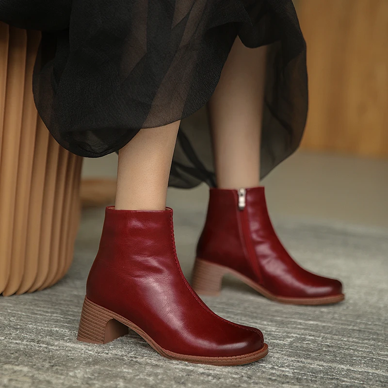 Женские ботинки на толстом каблуке MORAZORA черные однотонные из натуральной кожи с