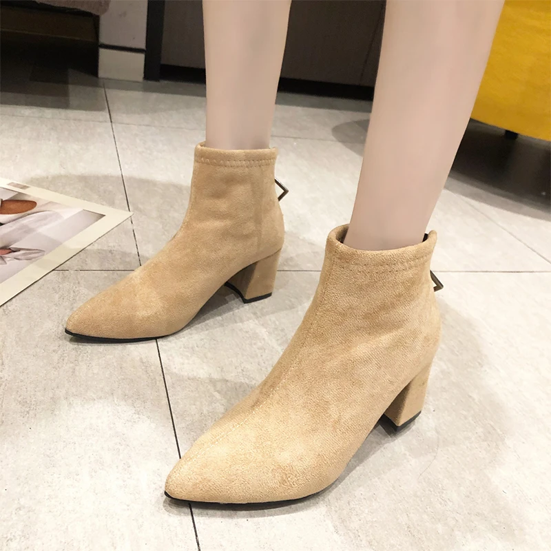 

2021 Winter Women Boots Soft Suede Warm Fur Pointed Toe Heels Short Sock Boots Gothic Shoes Square Heels Women Plush Ankle Boots