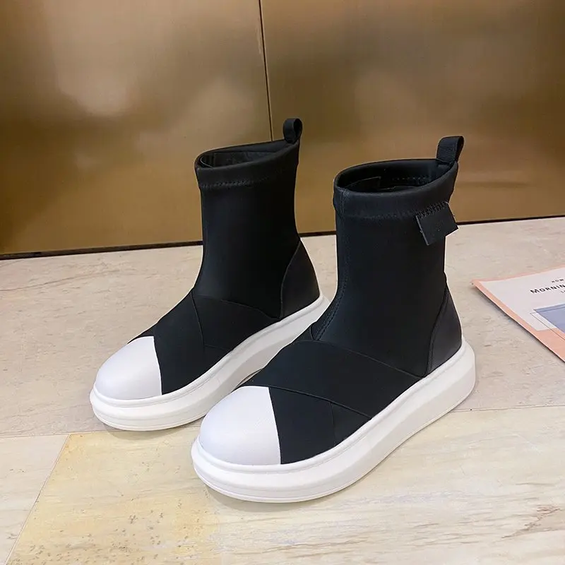

2020 spring and autumn lightweight design ladies shoes black casual shoes ladies sneakers flat shoes