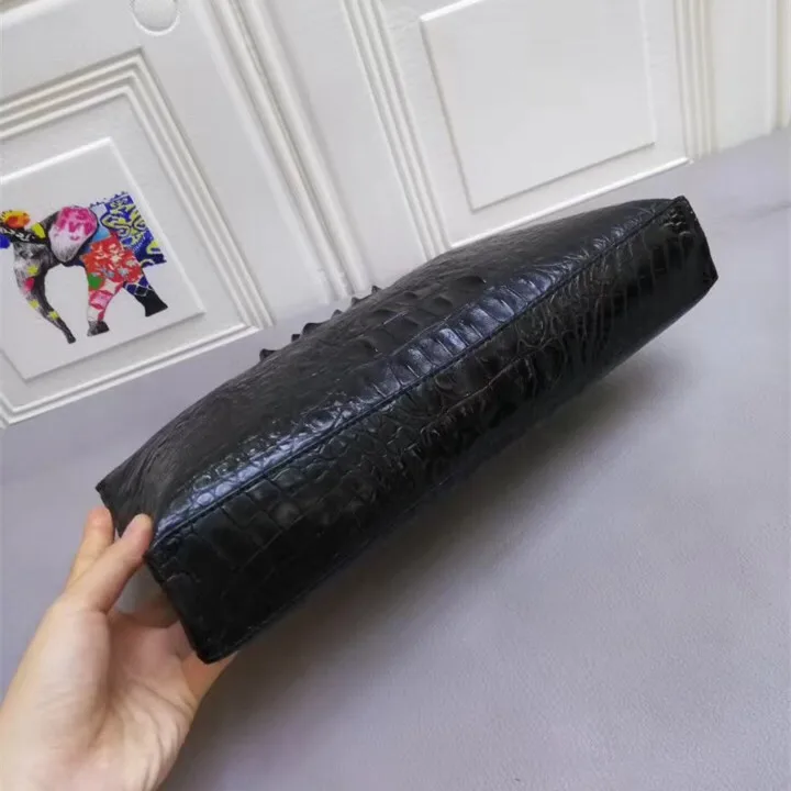 Сумка-конверт мужская из натуральной крокодиловой кожи с ремешком на руку |