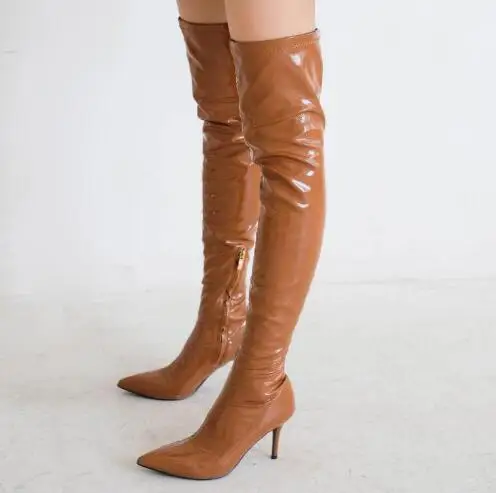 

Роскошные женские пикантные ботфорты выше колена из лакированной кожи; Цвет коричневый, черный; Высокие женские сапоги с острым носком на шпильке 8/10 см; Botas