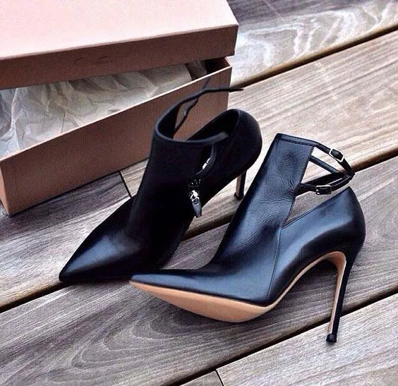 

Black pointed side zipper sexy fashion boots stage boots