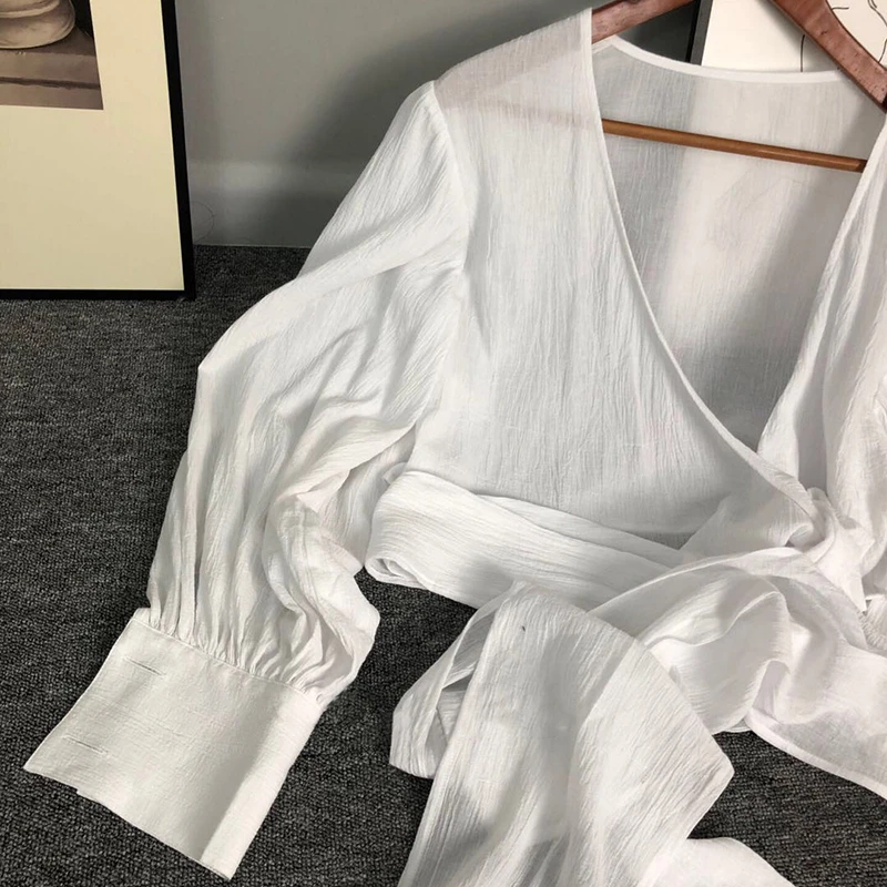 [MENKAY] крест V обернутая Шея Кружева вверх Талия белые женские рубашки фонарь с