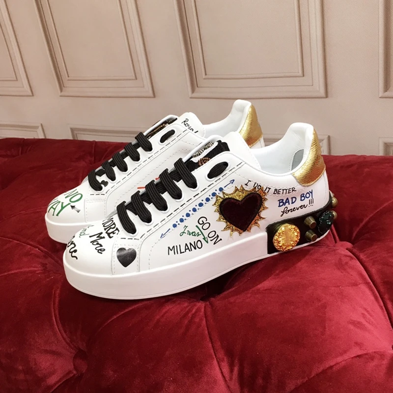 

2020 Fashion Women Vulcanized Shoes Sneakers Ladies Lace-up Casual Shoes Breathable Canvas Print Shoes Graffiti Flats Shoes 41