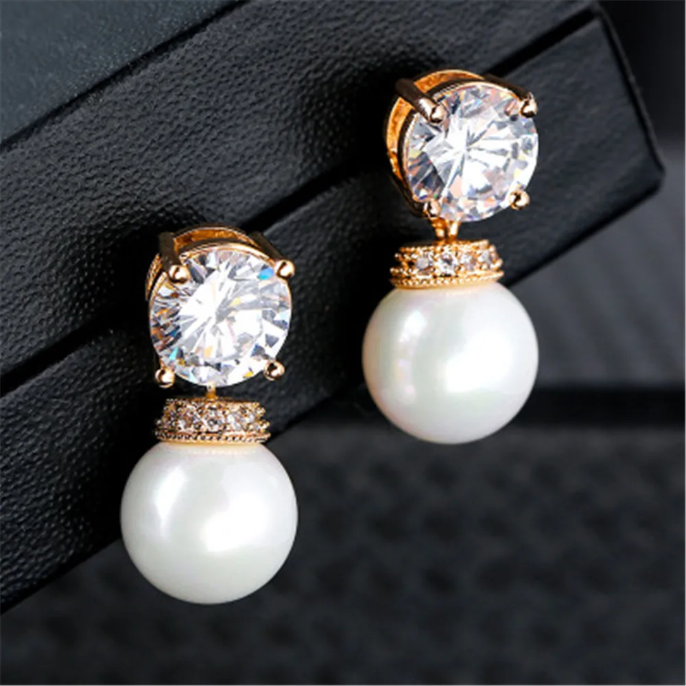 

LISM Japanese and Korean temperament freshwater pearl copper inlaid zircon ladies simple fashion wild earrings popular jewelry