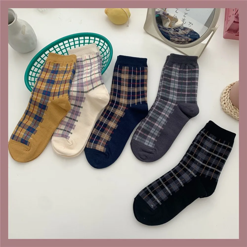 

Женские носки в клетку в английском стиле осенние винтажные уличные носки в стиле Харадзюку в Корейском стиле хлопковые милые носки в студе...