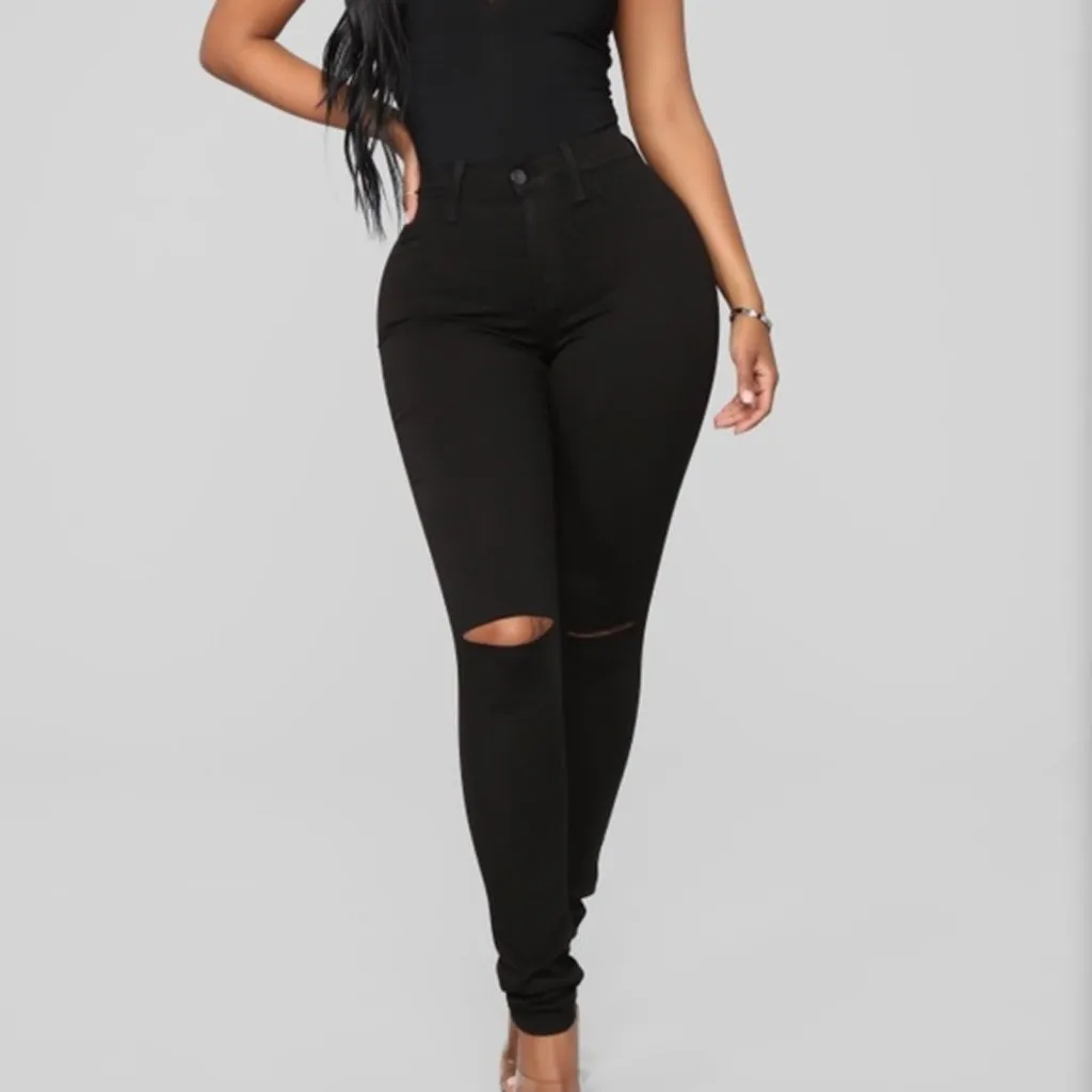 Универсальные рваные женские джинсы облегающие эластичные с высокой талией и