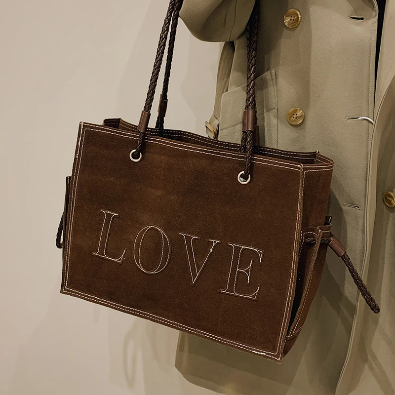 

LEFTSIDE Winter 2021 Designer Luxury Fashion Women High Capacity Shoulder Bags Chain PU Leather Tote Handbags for Female Branded