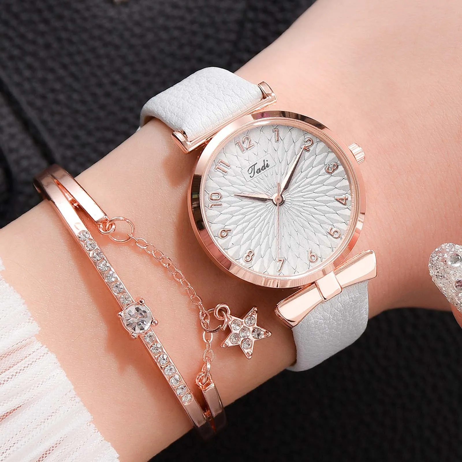 

Women Watches Casual Bracelet Set Flowers Ladies Bracelet Watch Leather Quartz Wristwatch 2pcs Set Clock Gifts Relogio Feminino