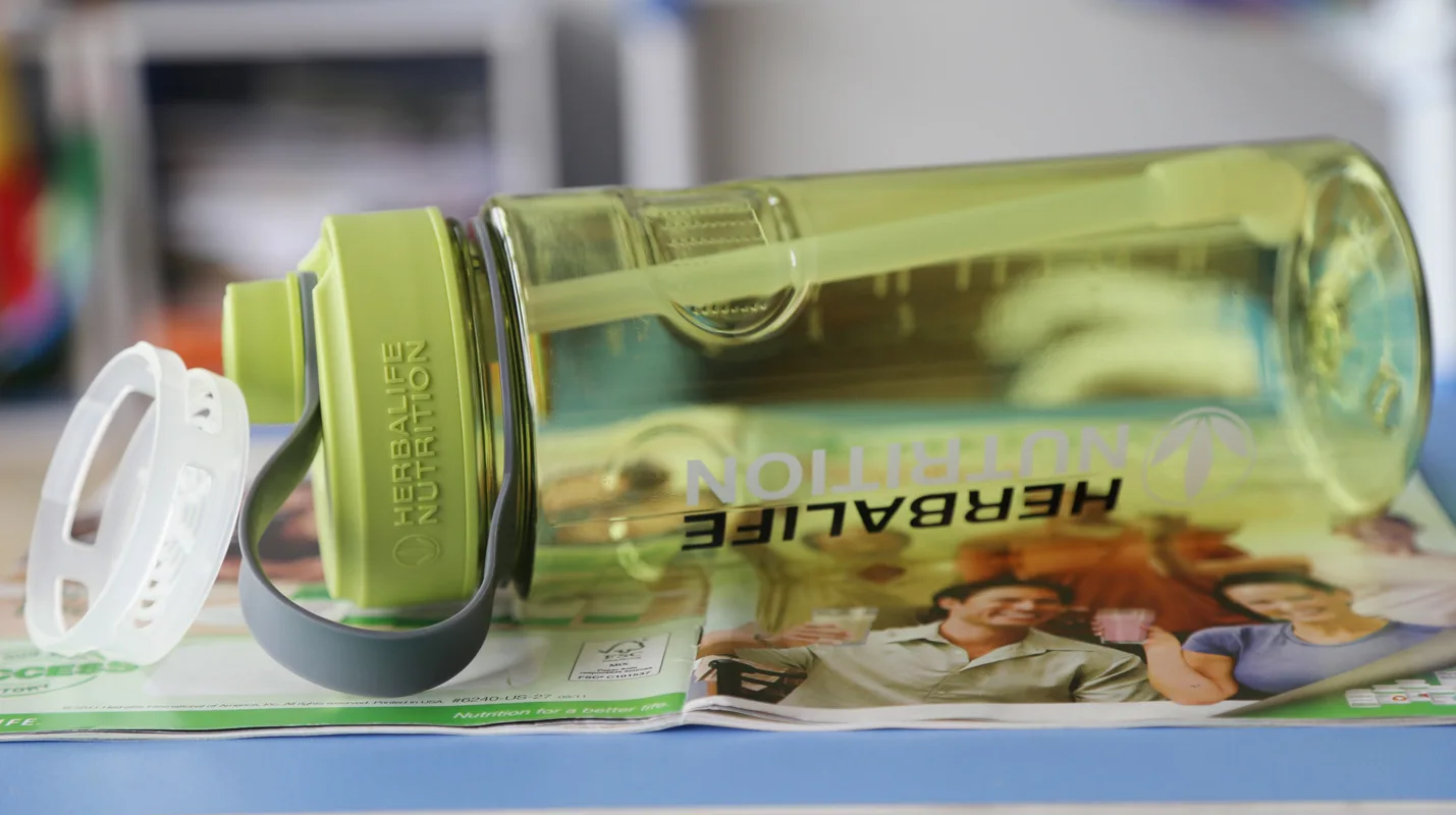 

1000ml Milk Shake Water Bottle with Straw Bottle Sports Bottles Plastic Space Bottles Kettle