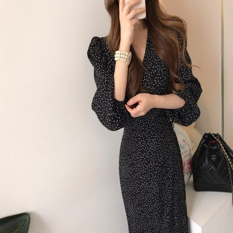 

2021 women's long dress V-neck elegant vestidos femino bandage slim waist robe bubble sleeve retro Korean chic dot dress