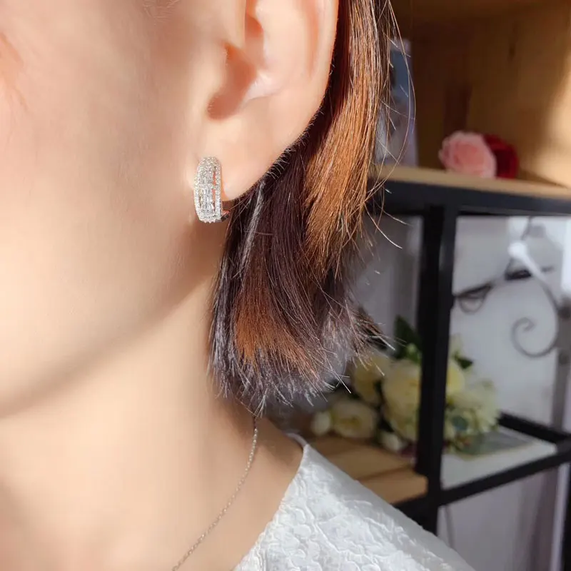

100% 925 Sterling Silver Charm Hoop Hollow Vintage Stud Clear CZ Stud Earrings for Women Fashion Wedding Silver Jewelry Bijoux