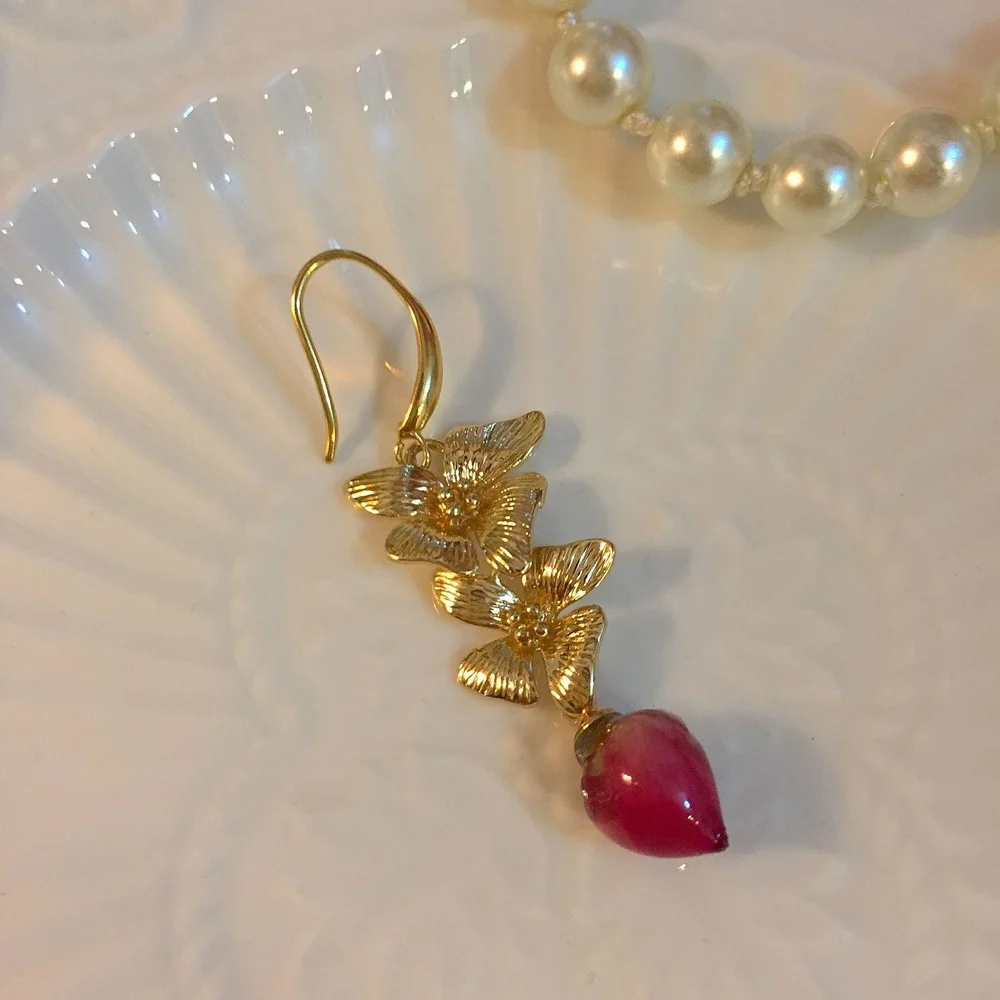 

Girly Earrings Metal Flower Rose Bud Earrings Epoxy Real Flower Vintage Ornament Women's Earrings Jewellery Gift Crafts 1 Pair