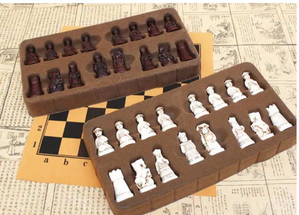 Антикварные шахматы Количество штук кожаная шахматная доска прозрачные кусочки