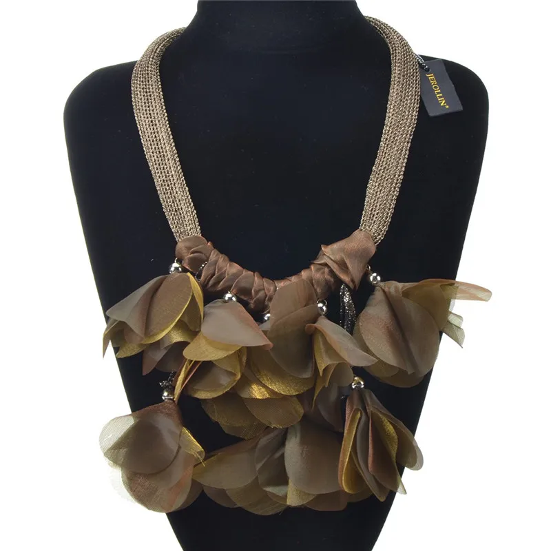 Массивное ожерелье с крупным цветочным кулоном 5 цветов модное ручной работы