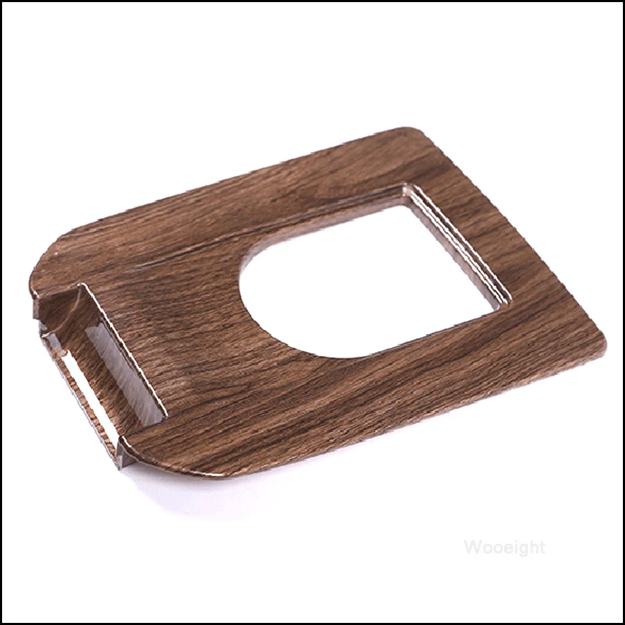 Отделка центральной консоли из АБС-пластика Wooeight в стиле персикового дерева